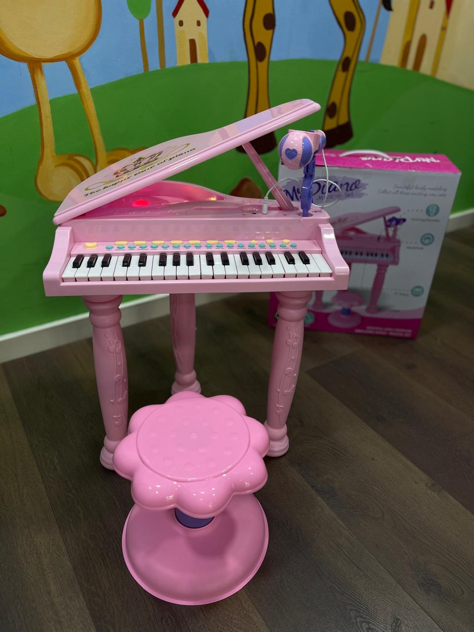 PIANO ME STOL